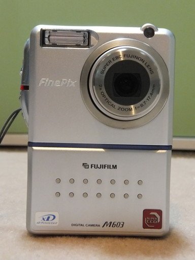 FUJIFILM FinePix M603 - オールドデジカメを楽しもう！